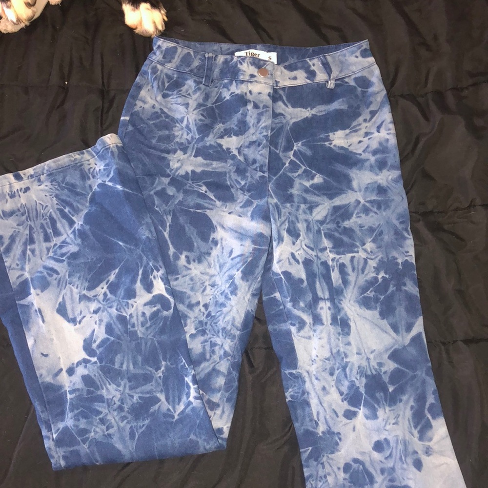TigerMist size small acid wash pants